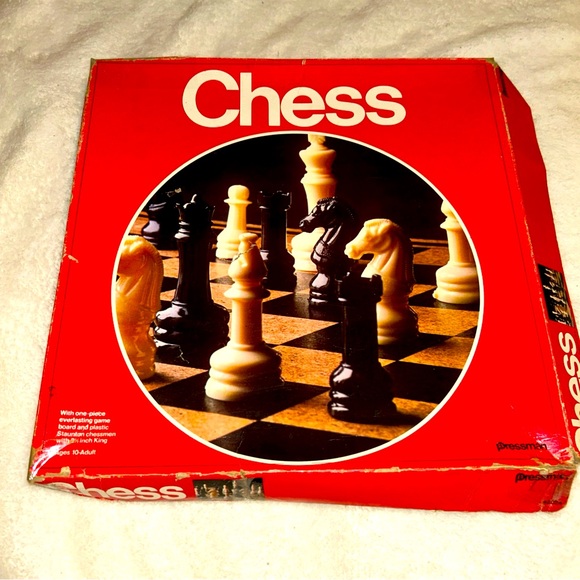 Vintage 1982 Pressman Red Box Chess Complete Set Board Game - Picture 1 of 9